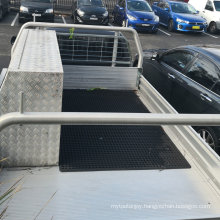 High Quality Mesh Permeable Perforated Rubber Mat with Holes for Truck Bed